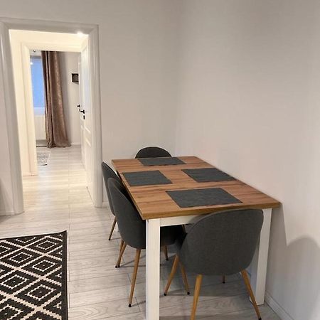 Apartament English Home 2 Camere Brasov Exterior photo